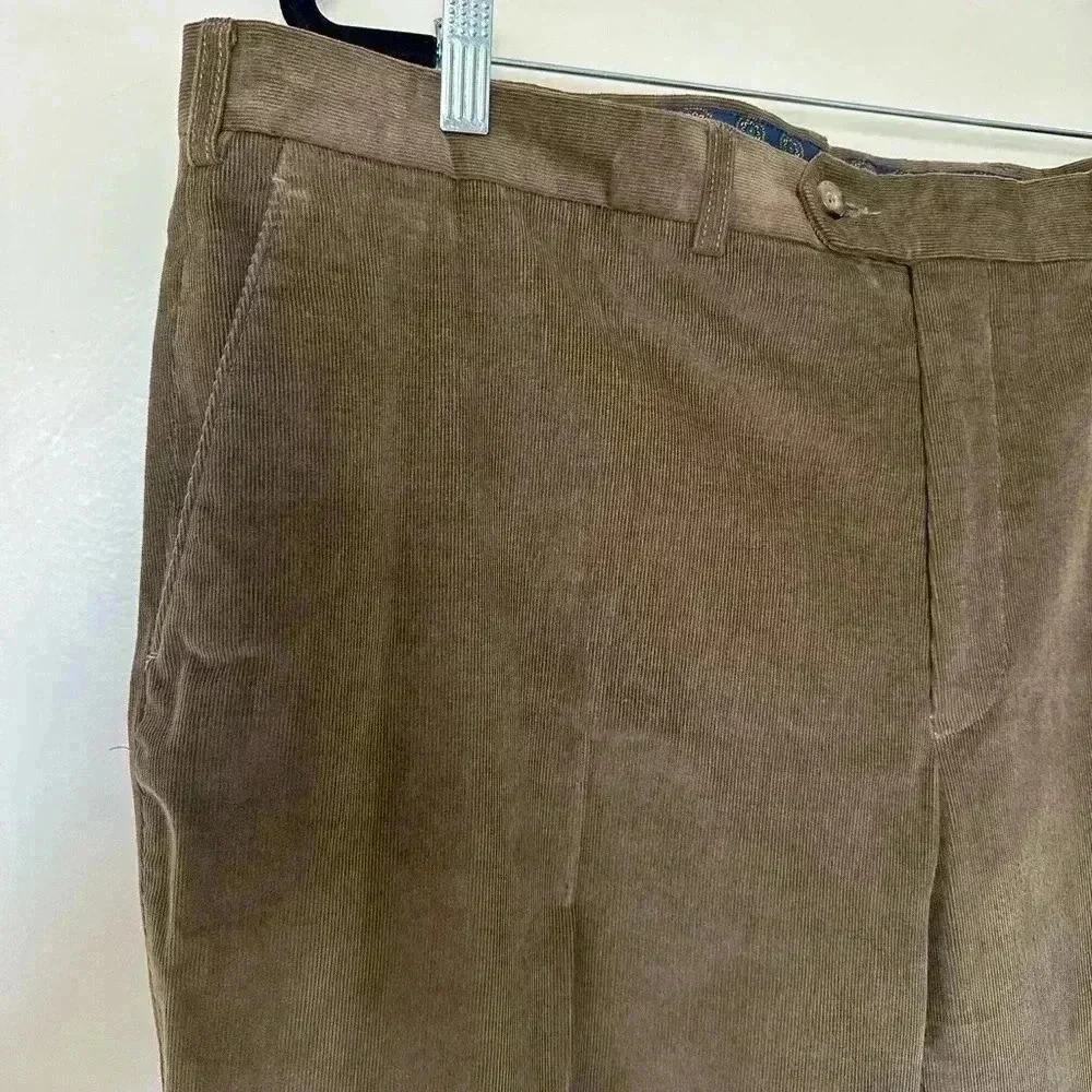 Lauren by Ralph Lauren Brown Corduroy Pants in Size 44Wx30L